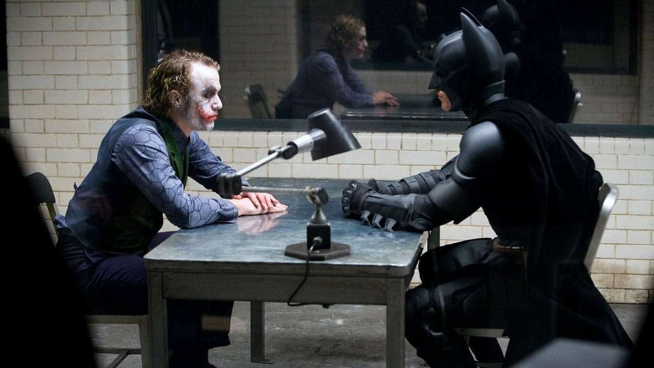 Dark Knight Bisa Selamatkan Industri Film? Gimana Caranya?